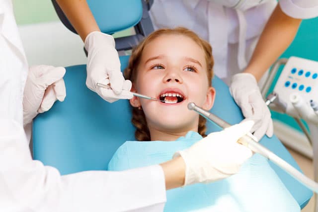 Dentistas expertos en odontopediatría en Lalín